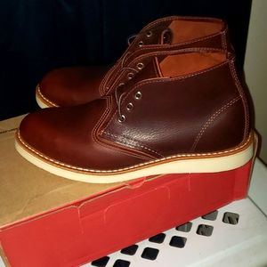 New Redwing 9.5 D men's chukka briar oil not secon